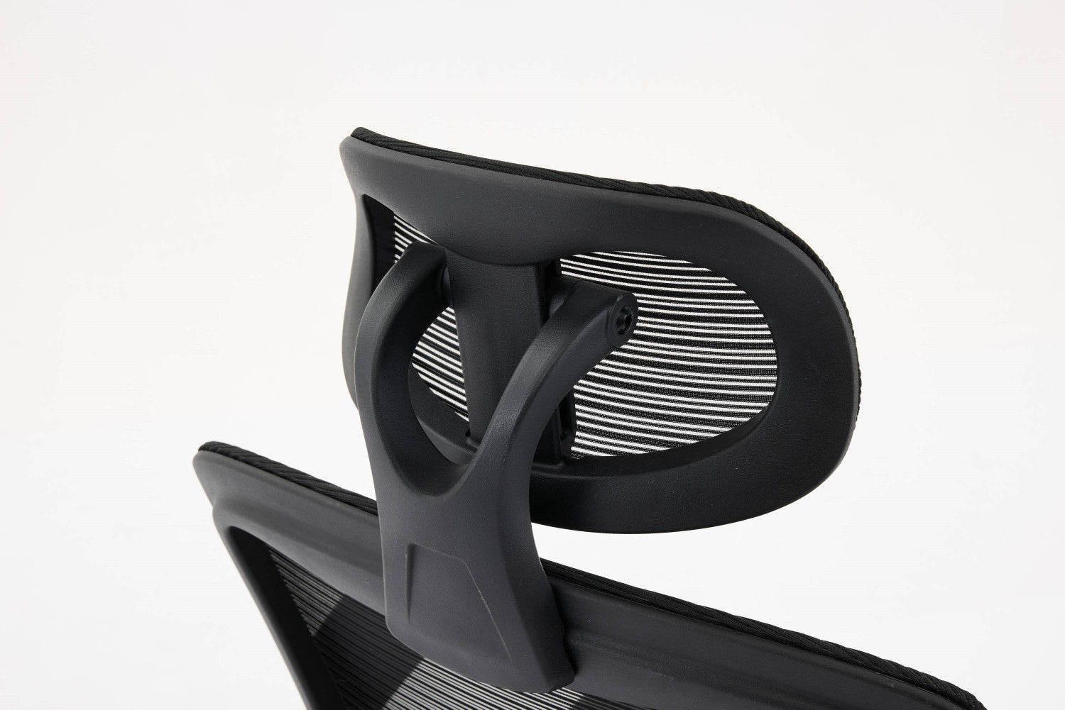 Supreme Mesh Black Office Chair