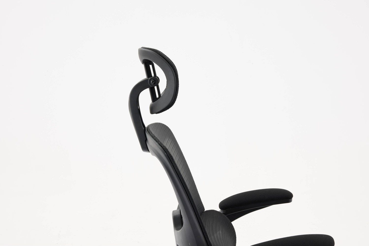 Supreme Mesh Black Office Chair