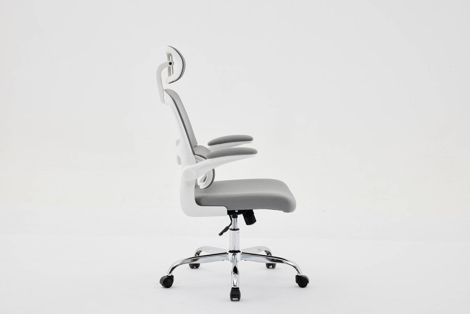 Supreme Mesh Grey White Office Chair