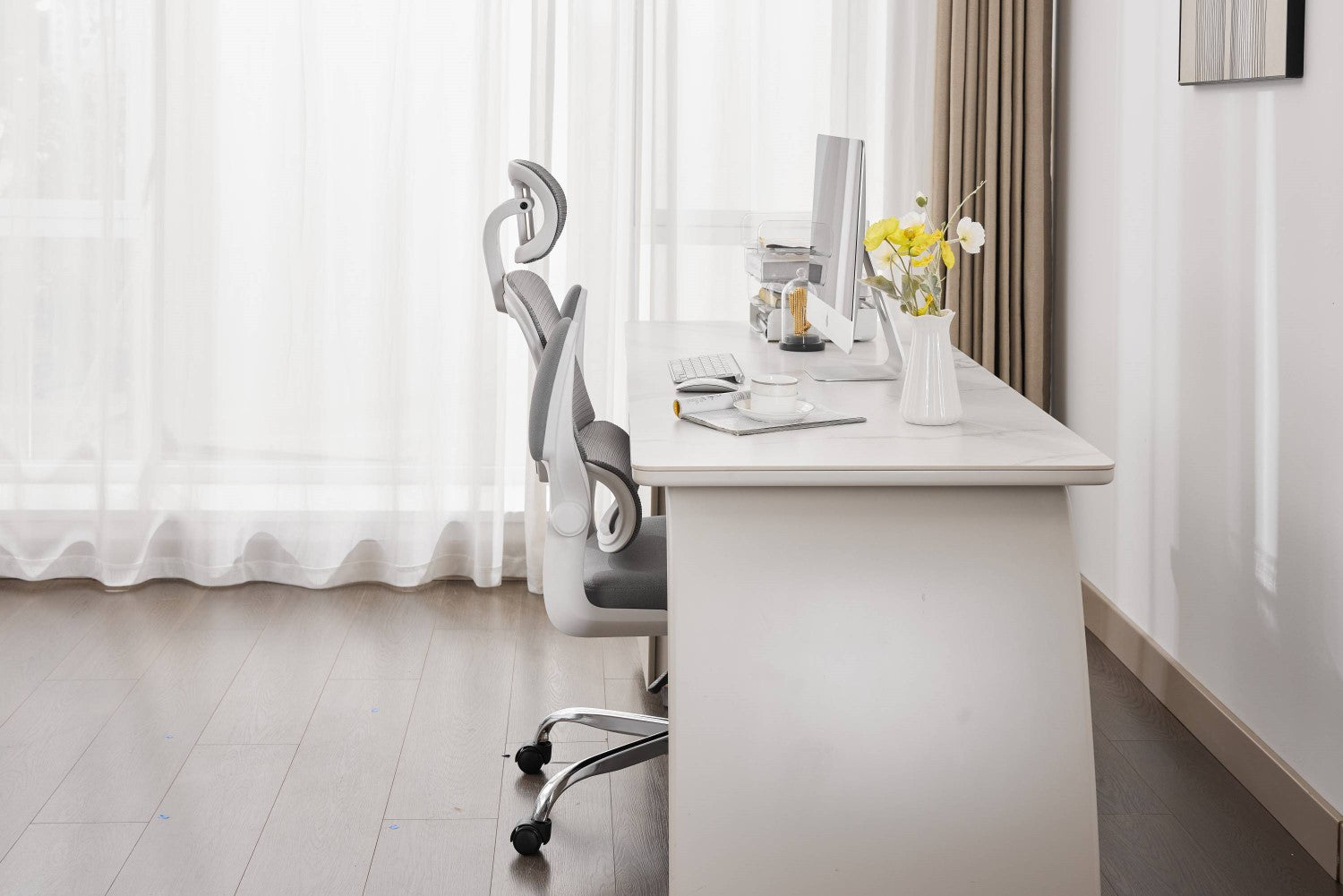 Supreme Mesh Grey White Office Chair