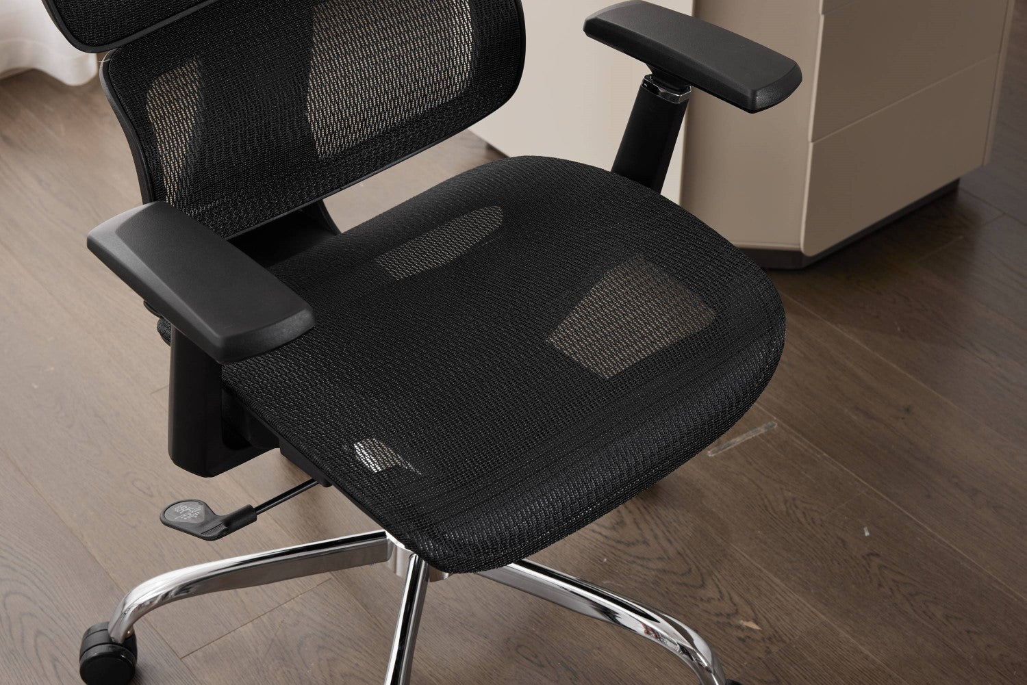 Elite Mesh Black Office Chair