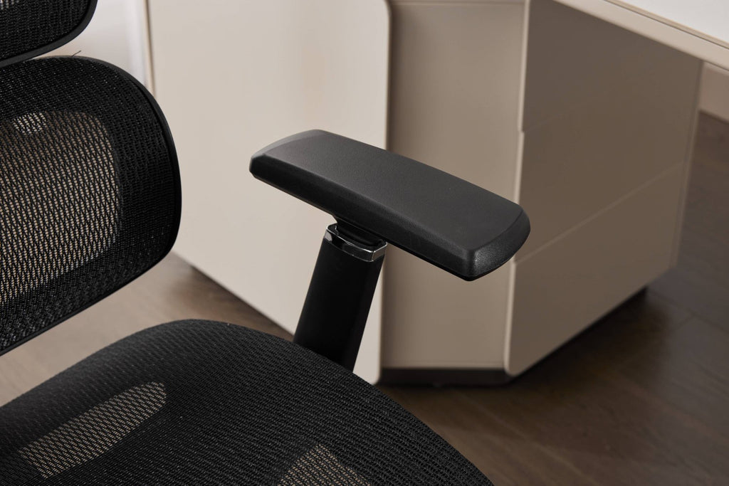 Elite Mesh Black Office Chair