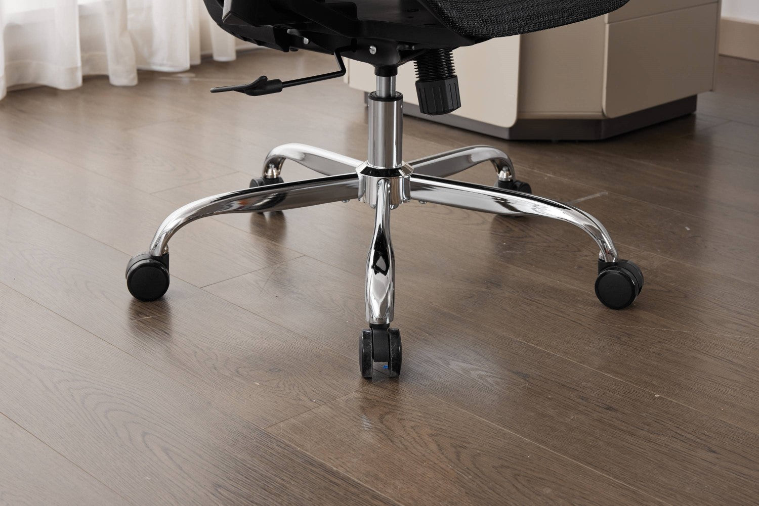 Elite Mesh Black Office Chair