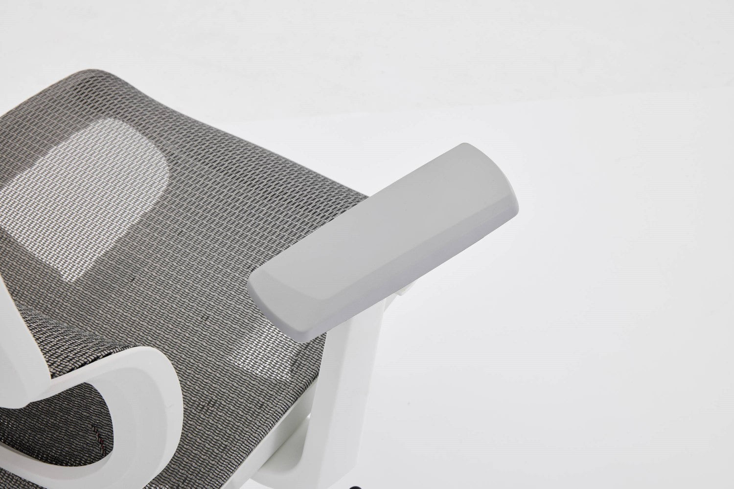 Elite Mesh Grey White Office Chair