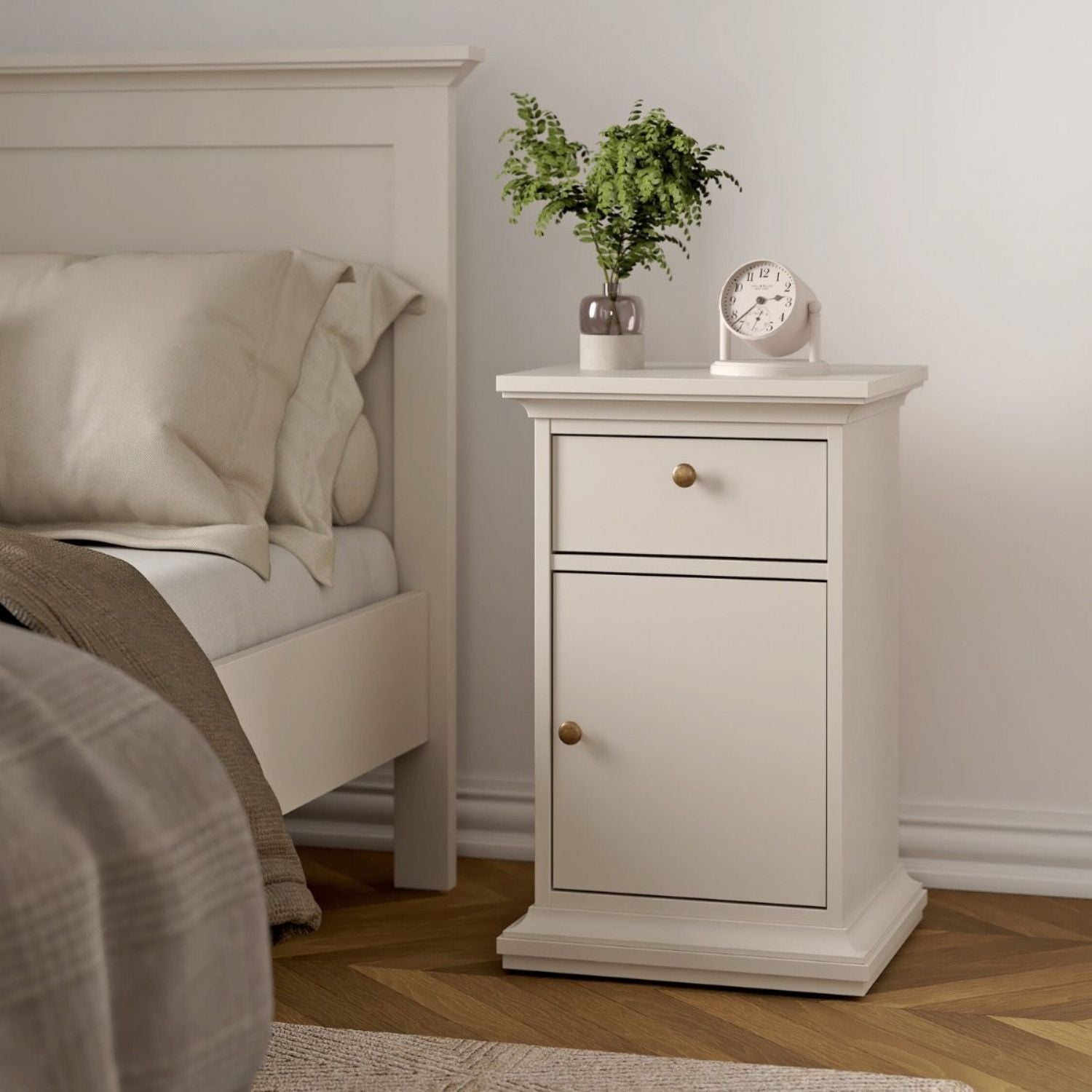 Paris Nightstand 1 door 1 Drawer in Cashmere