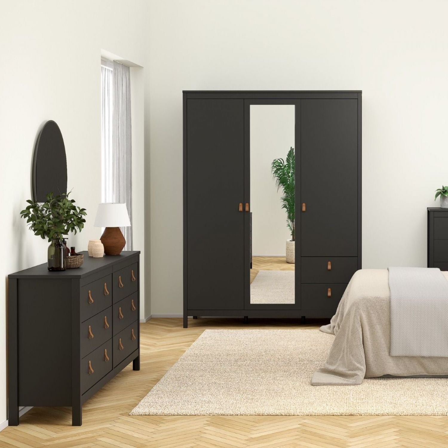 Matt Black 8 Drawer Double Chest With Leather Tab Handles