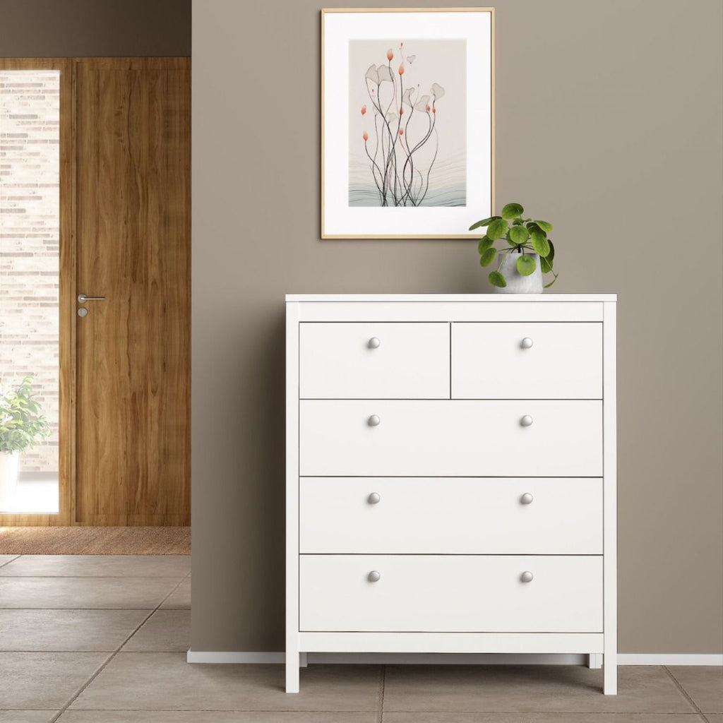 White 5 Drawer Chest With Round Metal Knobs