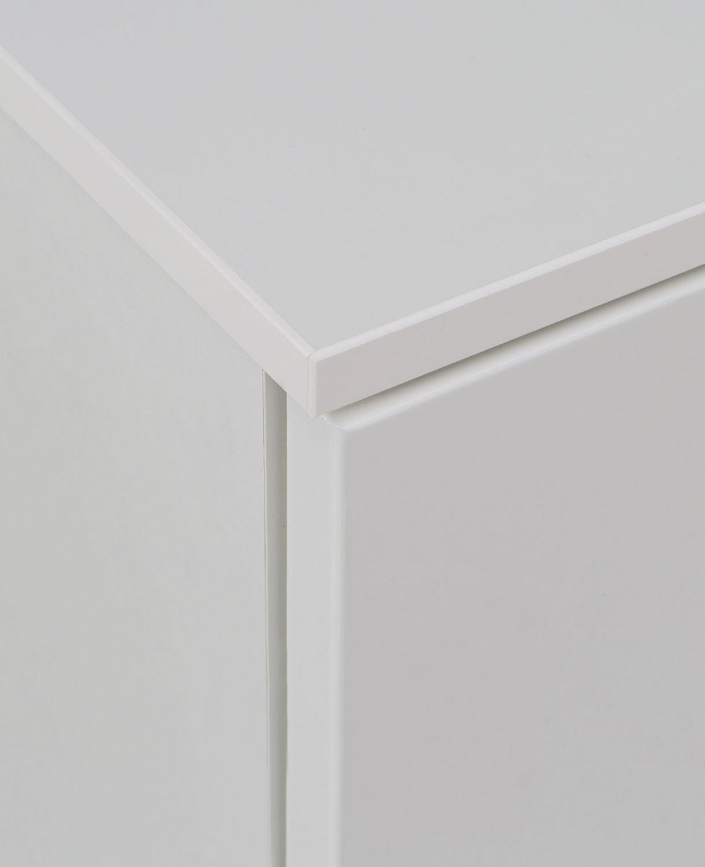 Wide Chest of 4 Drawers and 2 Doors in White White High Gloss