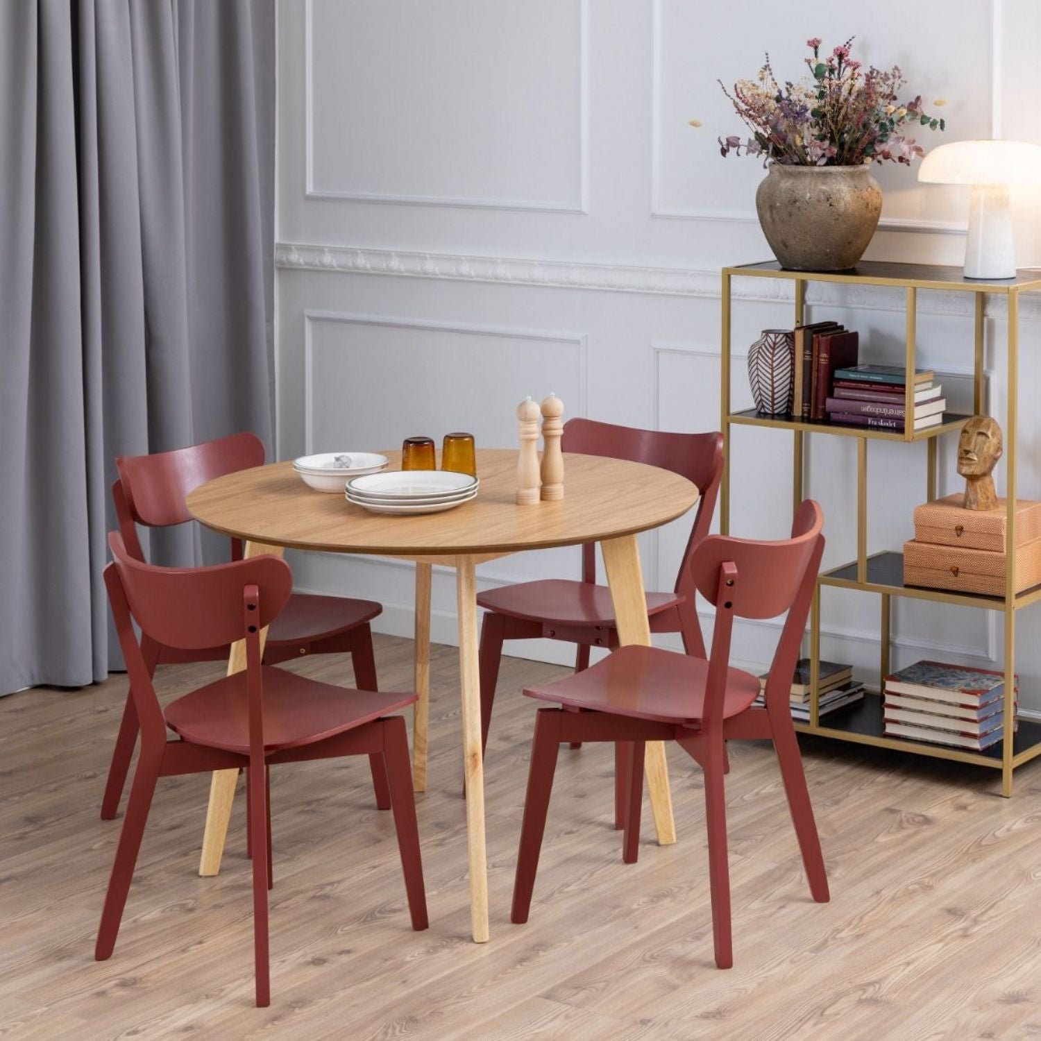 Roxby Round Dining Table in Oak 105x76cm