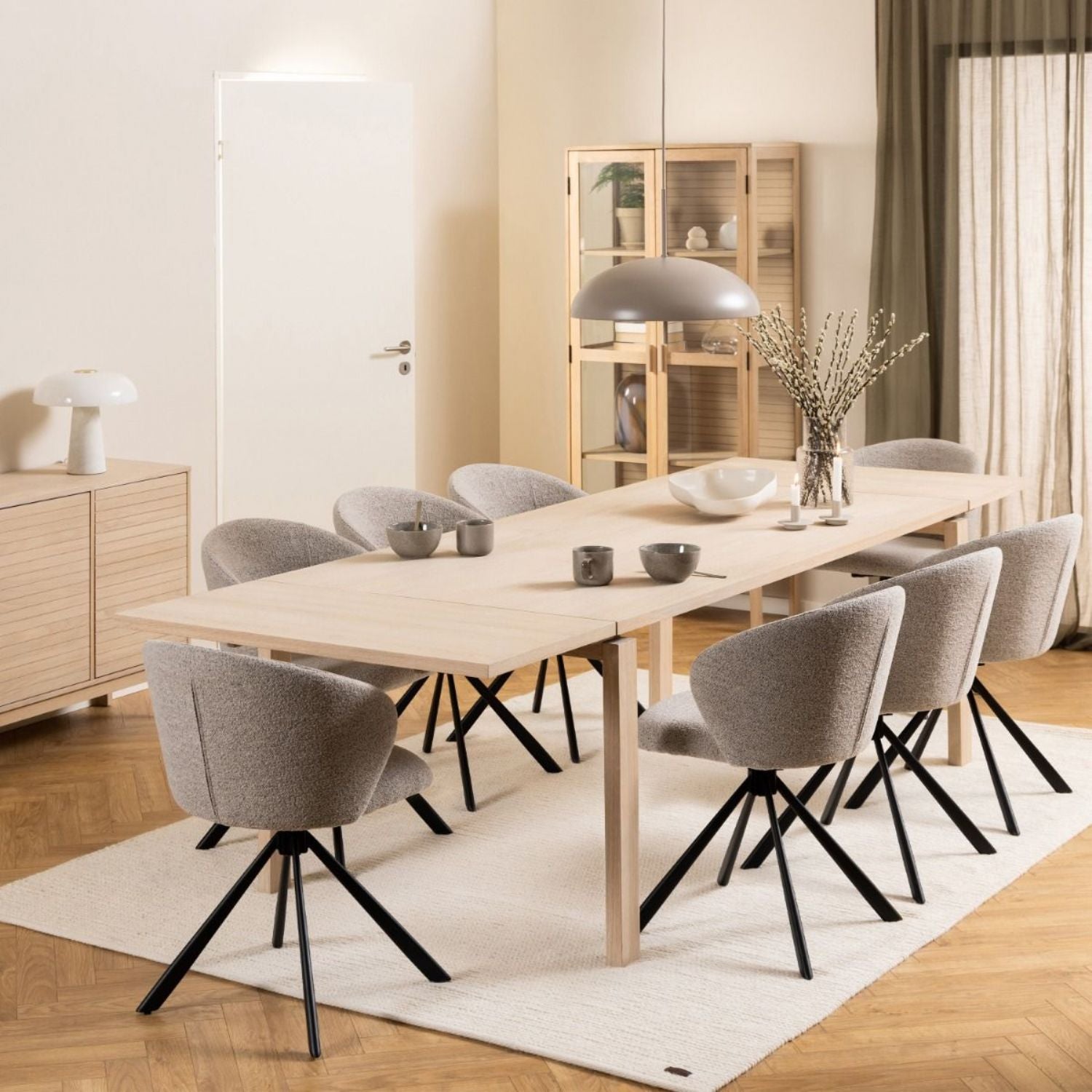 Linley Extendable Dining Table in White Oak 200 300 x 100 x 75cm