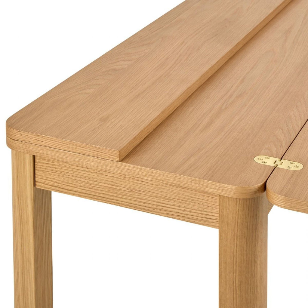 Southampton Extendable Rectangular dining table in Matt Oak 4590cm