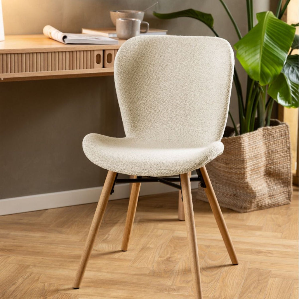 Ibiza Round Beige Dining Table with 4 Batilda Dining Chairs Cream Oak