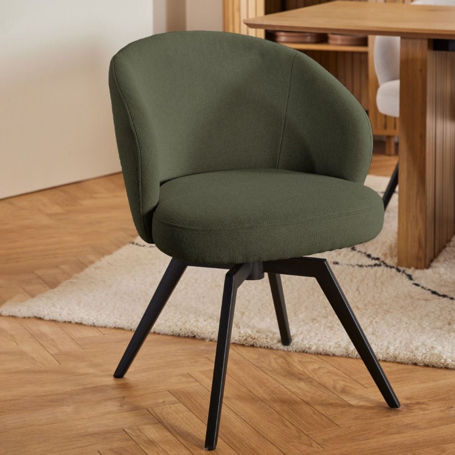 Soli Round Dining Table in Oak and Black 120x75cm includes 4 Darlene Dining Chair includes Armrest and Swivel Function in Green