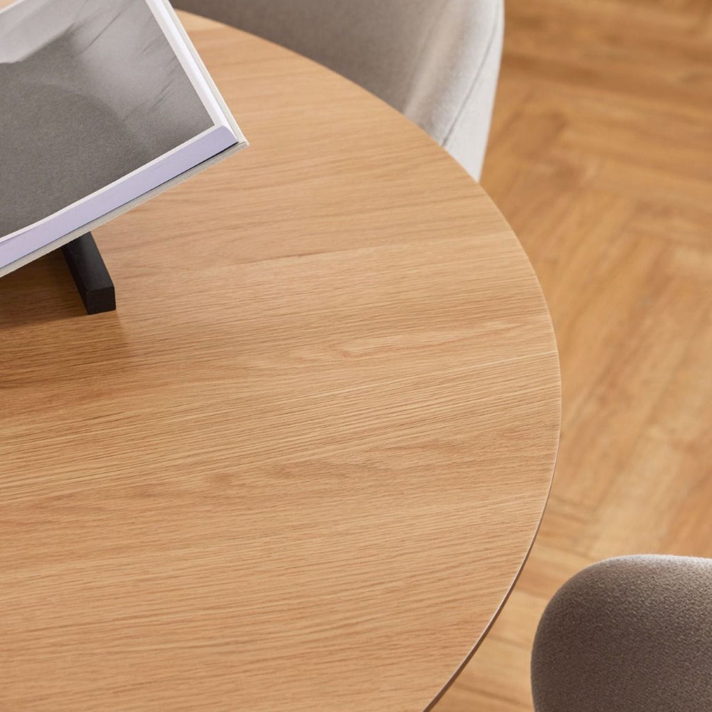 Soli Round Dining Table in Oak and Black 120x75cm includes 4 Darlene Dining Chair includes Armrest and Swivel Function in Black