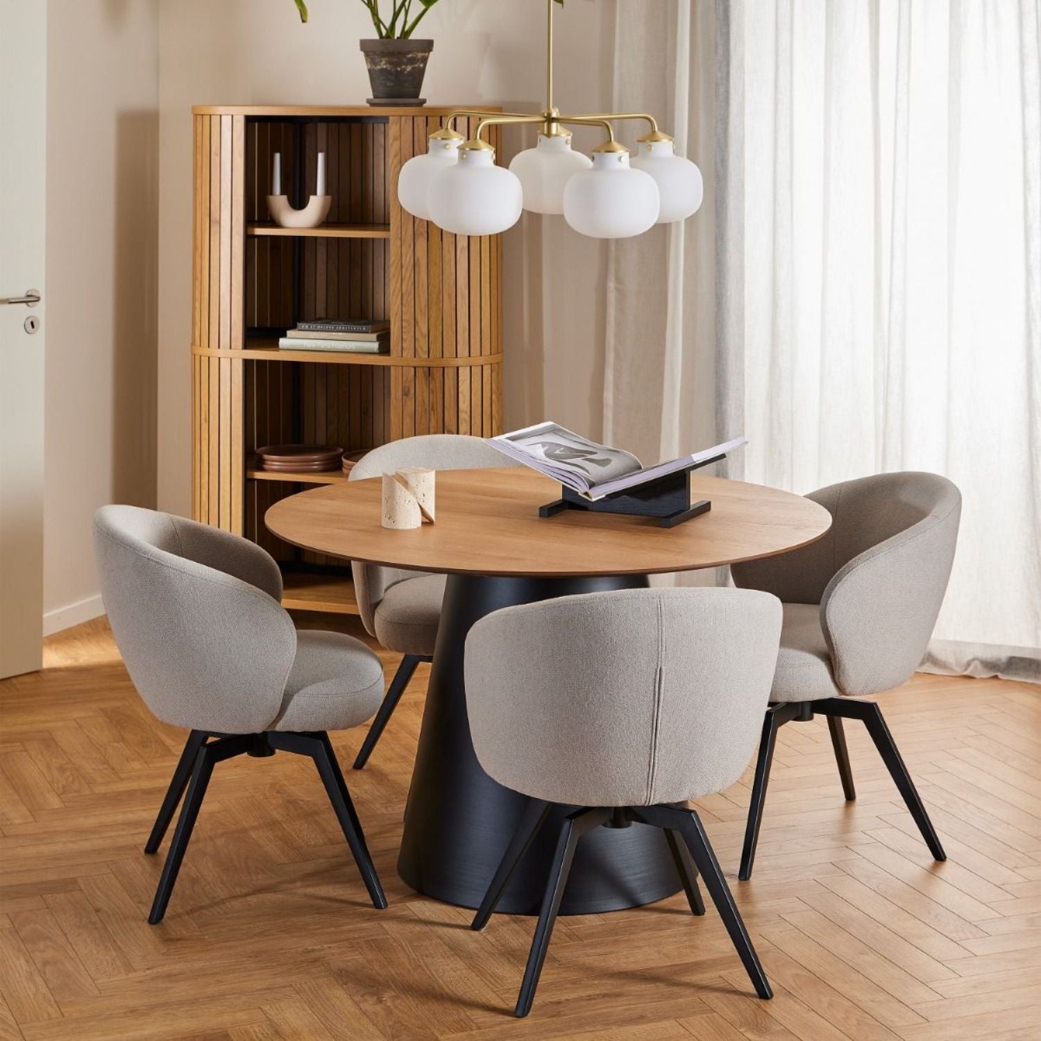 Soli Round Dining Table in Oak and Black 120x75cm includes 4 Darlene Dining Chair includes Armrest and Swivel Function in Beige
