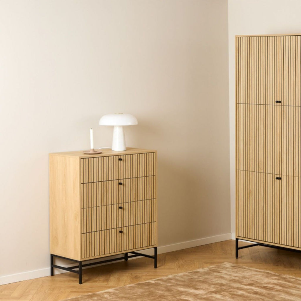 Albany Chest of 4 Drawers in Oak Black Legs