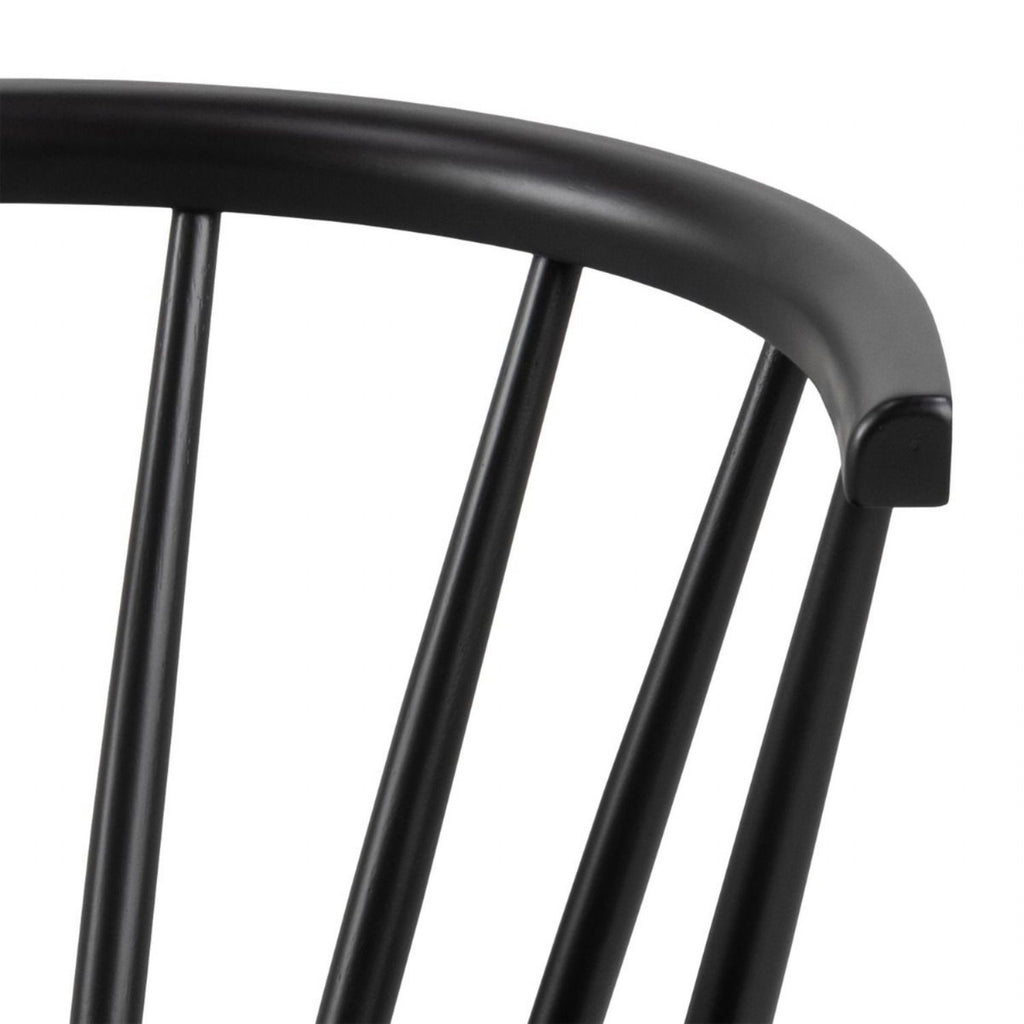 Christo Dining Table in Oak includes 6 Ida Dining Chair in Black