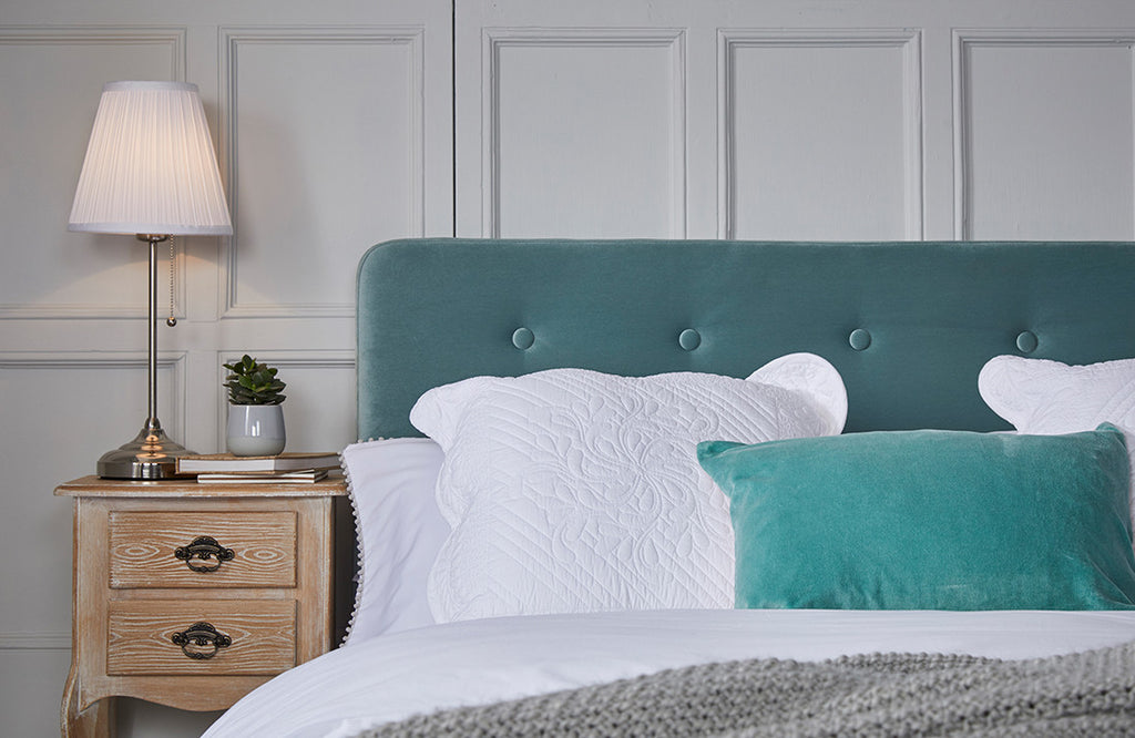 Blue Velvet Buttoned Fabric 5ft King Size Bed Frame Oak Legs